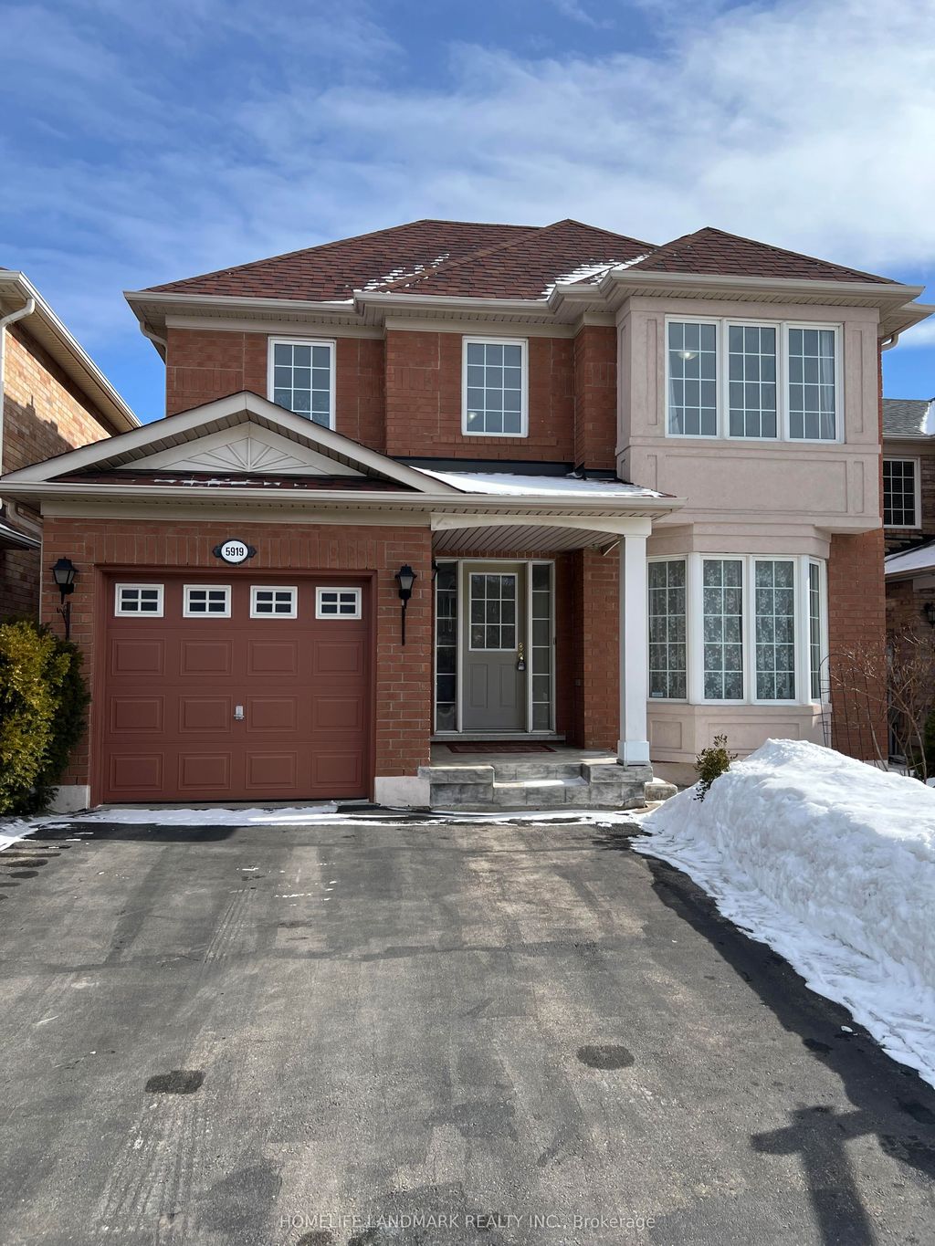 Photo of 5919 Osprey Boulevard, Mississauga, ON L5N 8J7 (MLS # W12832260)