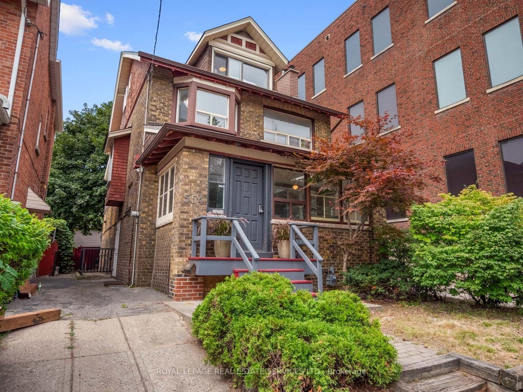 Photo of 554 Runnymede Road, Toronto, ON M6S 2Z7 (MLS # W13752374)