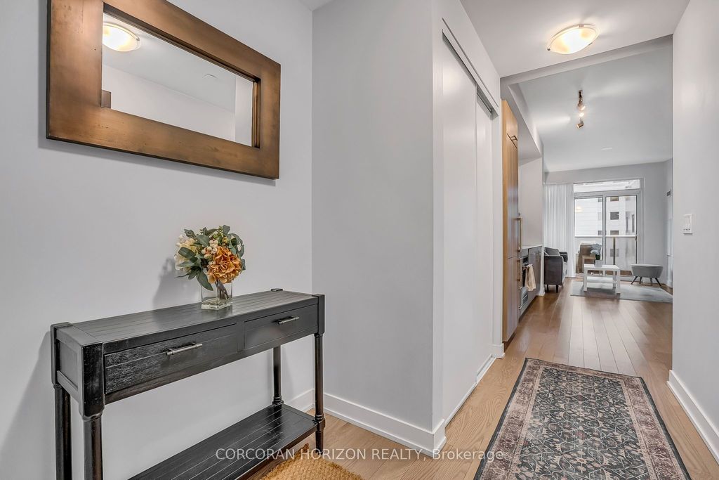 Photo of 330 Richmond St Street W #521, Toronto, ON M5V 0M4 (MLS # C12710598)