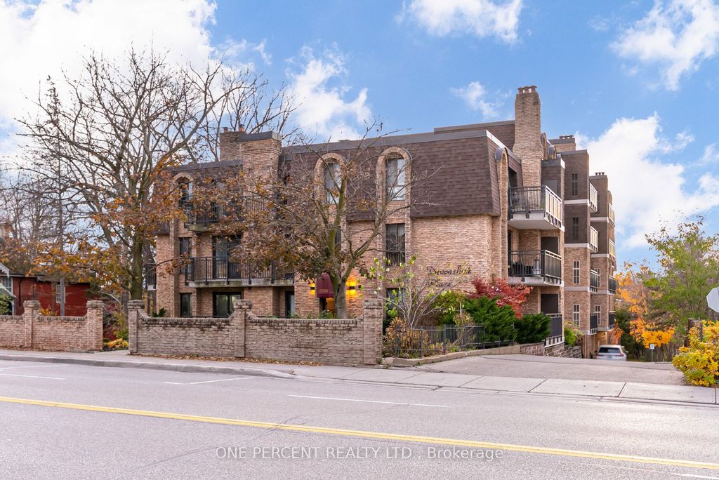 Photo of 15390 Yonge Street #406, Aurora, ON L4G 1N8 (MLS # N13544944)