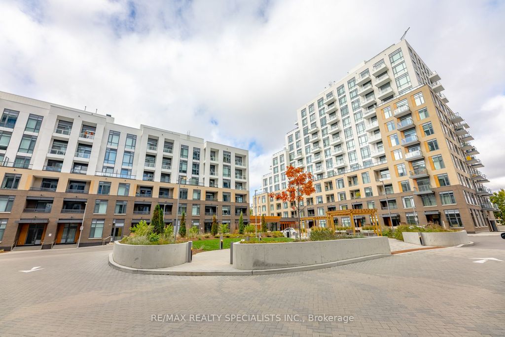 Photo of 8 Beverley Glen Boulevard #C202, Vaughan, ON L4J 0L5 (MLS # N12587826)
