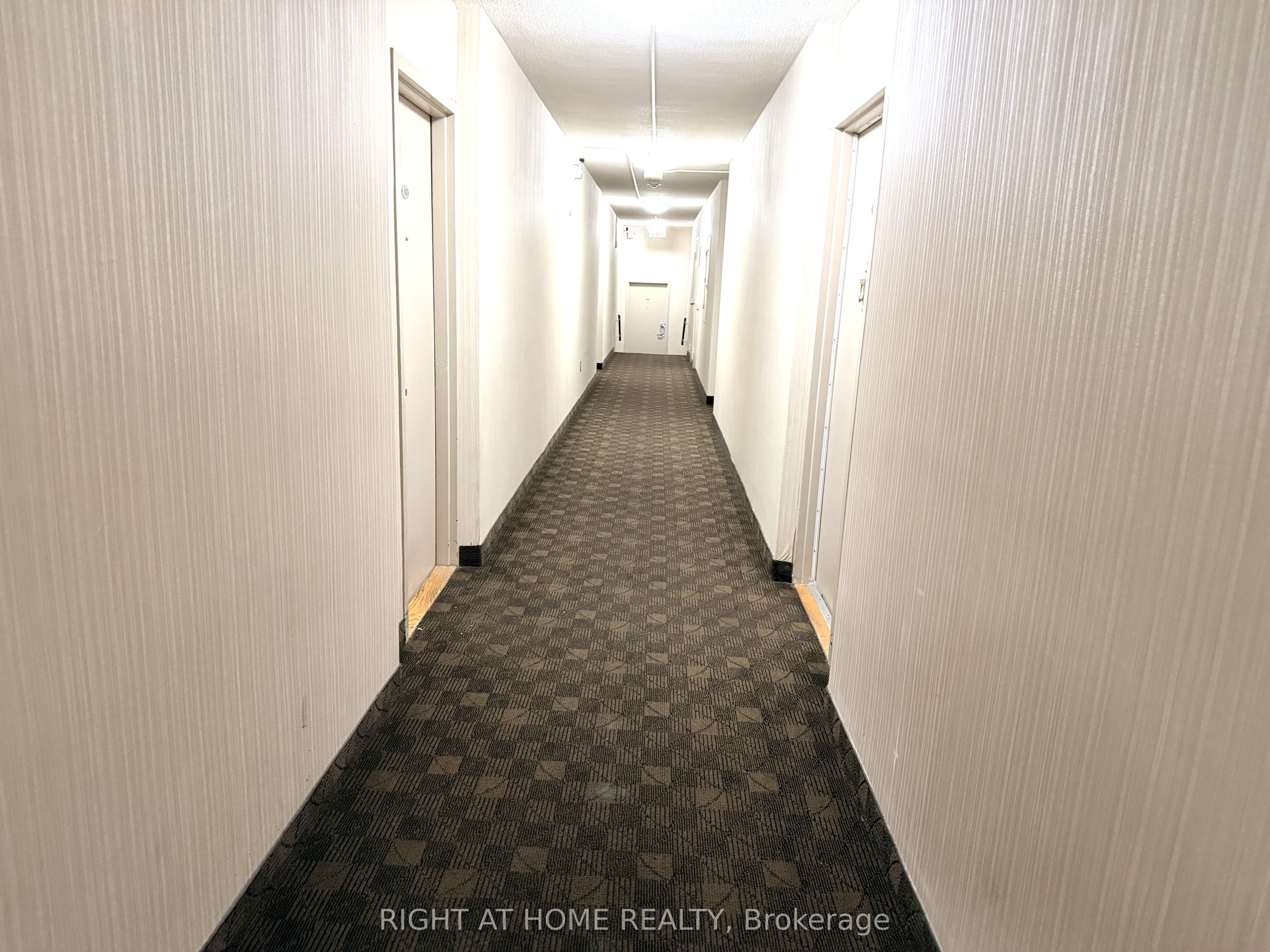 5 Massey Square 106