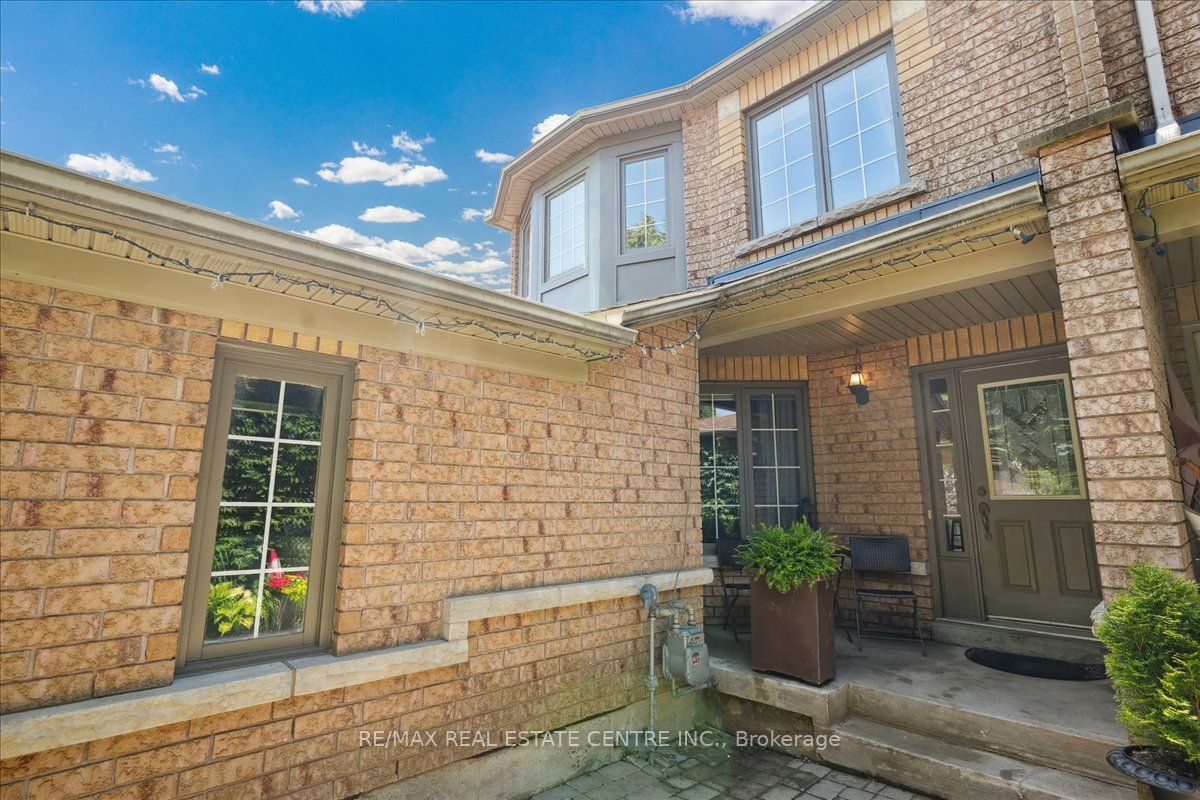 2970 Glover Lane