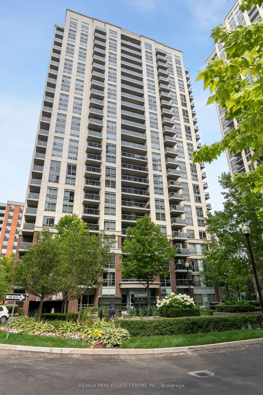 Photo of 5 Michael Power Place #304, Toronto, ON M9A 0A3 (MLS # W12374300)