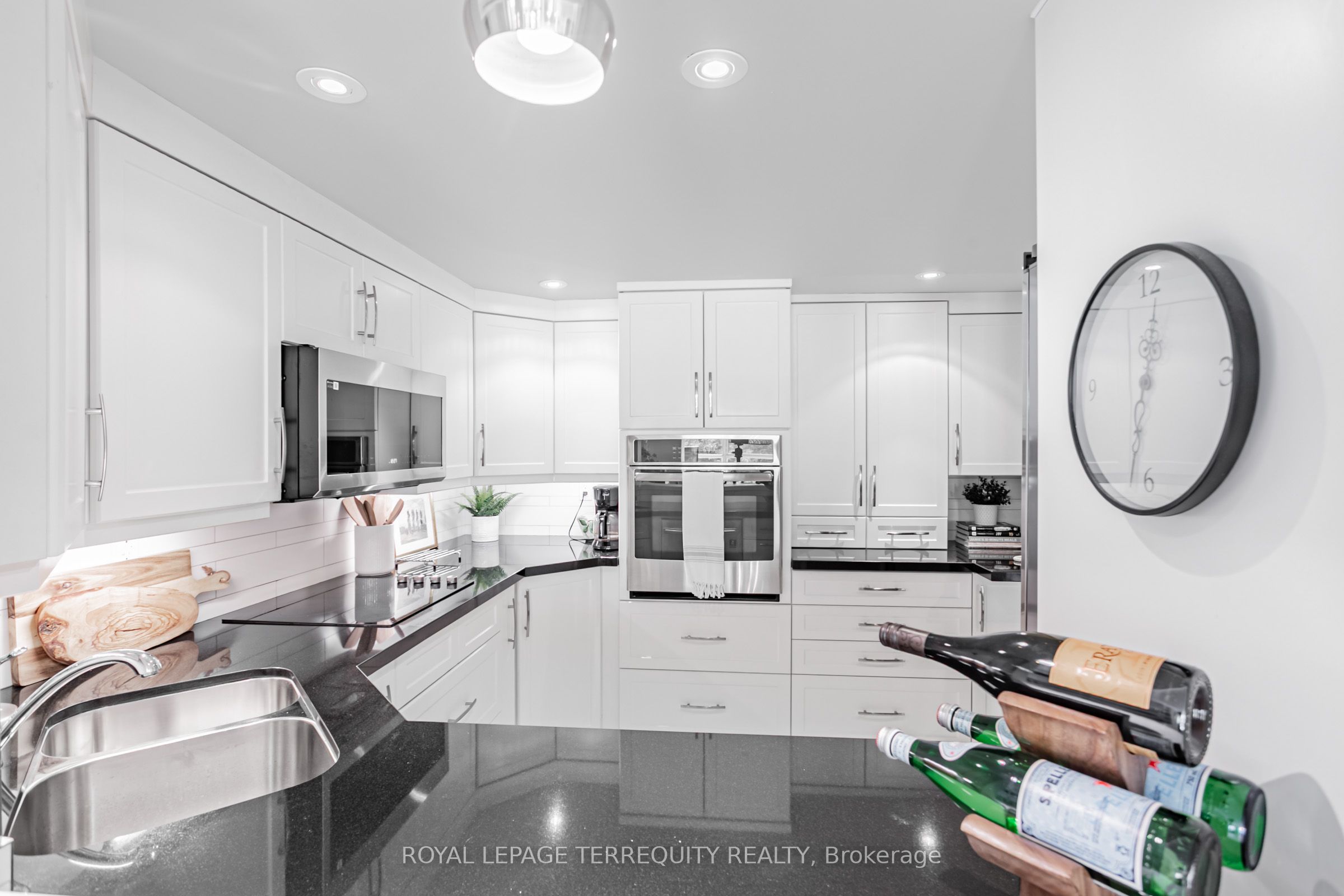 225 Davenport Road 605
