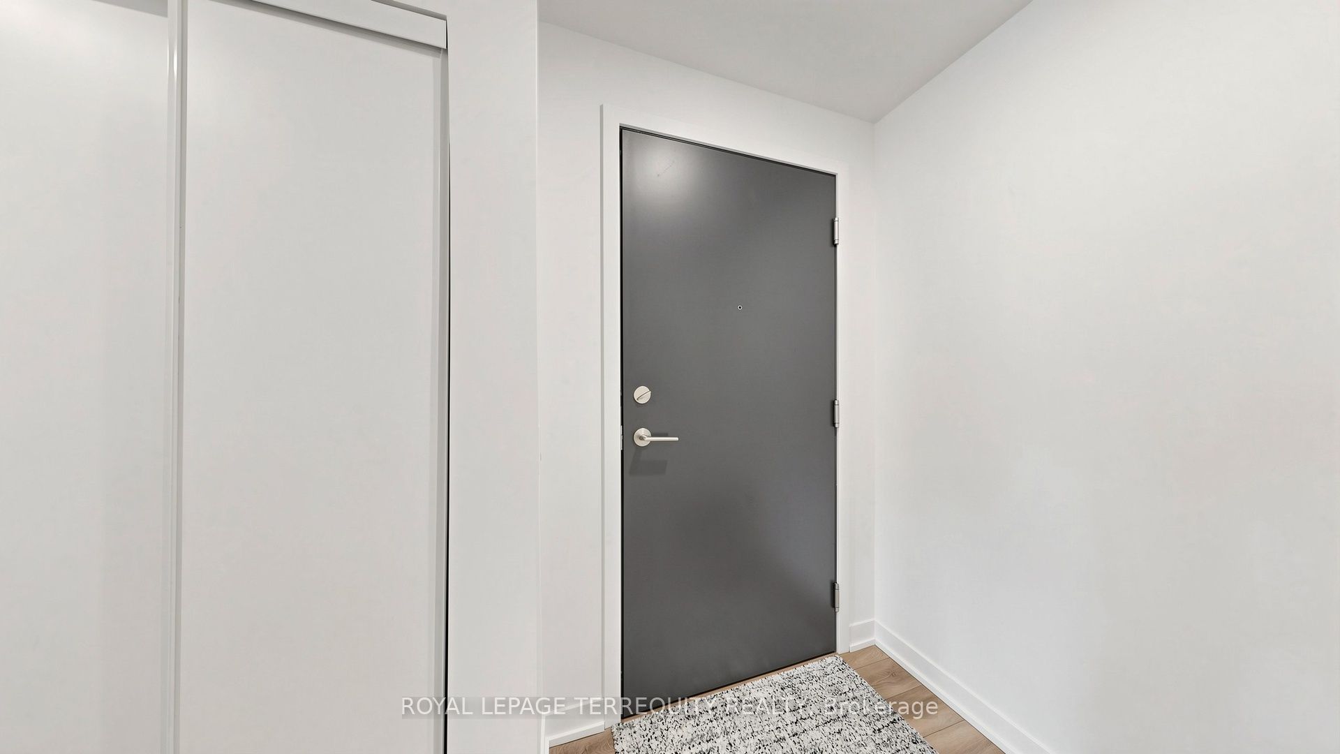 1808 St Clair Avenue W 417
