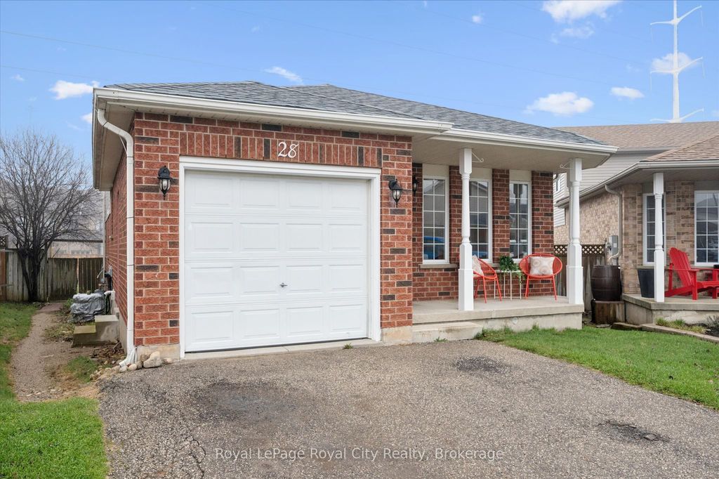 Photo of 28 Bronwyn Place, Guelph, ON N1K 1X1 (MLS # X13008218)