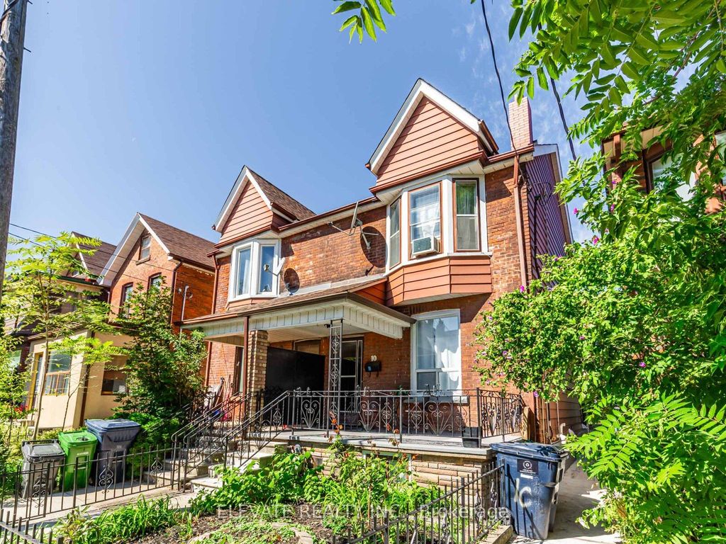 Photo of 10 Burnfield Avenue, Toronto, ON M6G 1Y5 (MLS # W12409508)