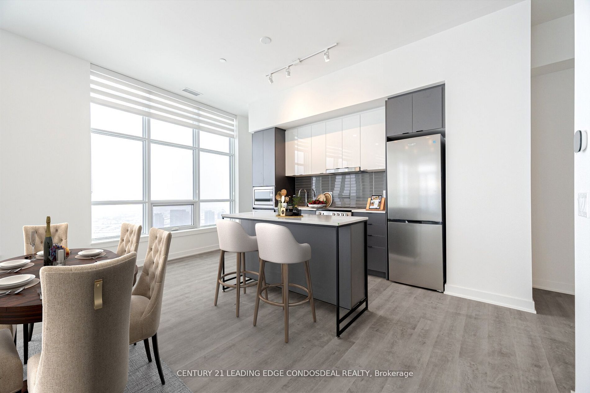 30 Upper Mall Way PH03