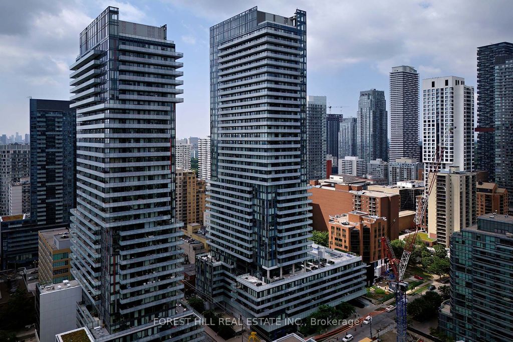Photo of 161 Roehampton Avenue #711, Toronto, ON M4P 1P9 (MLS # C12377912)