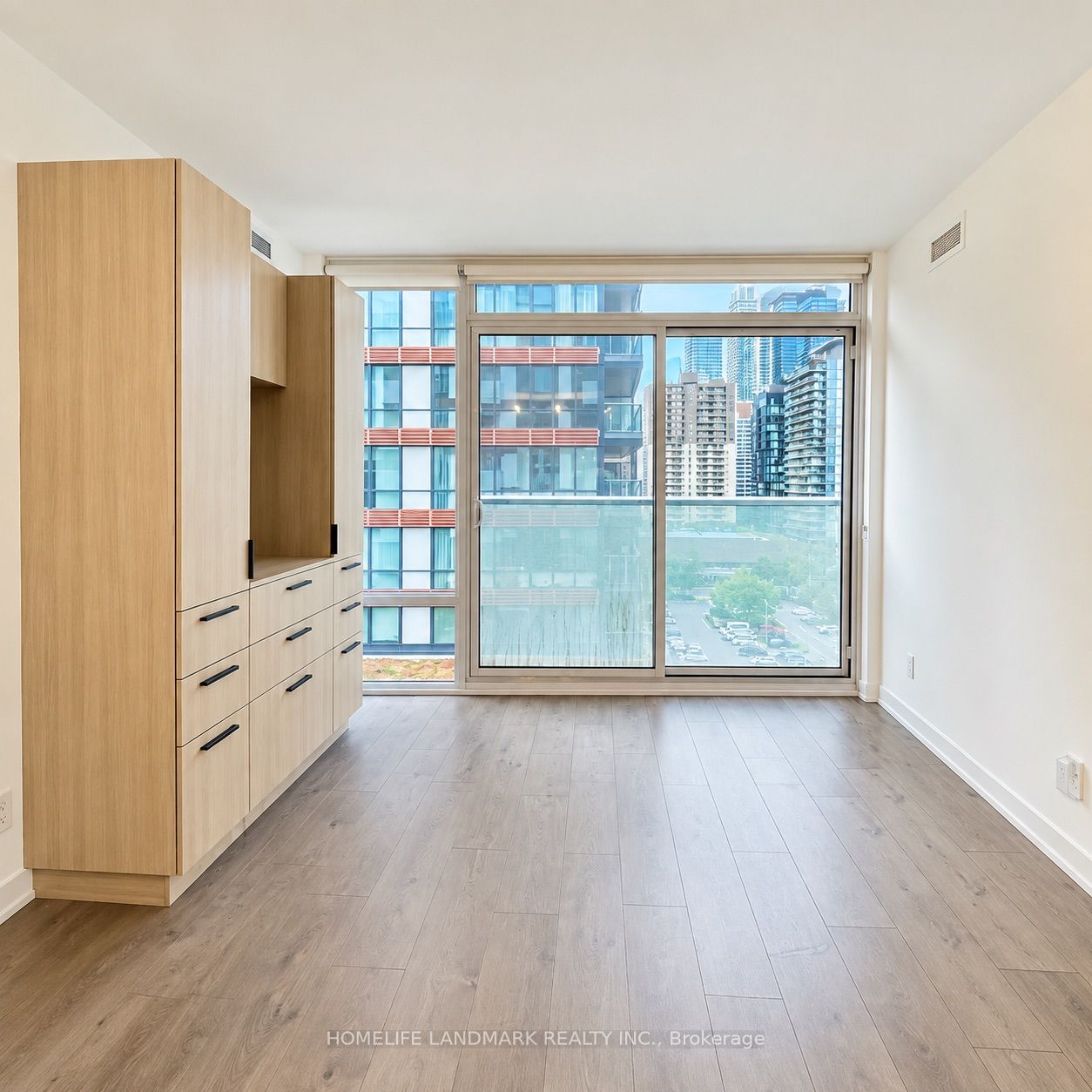 501 Yonge Street 905