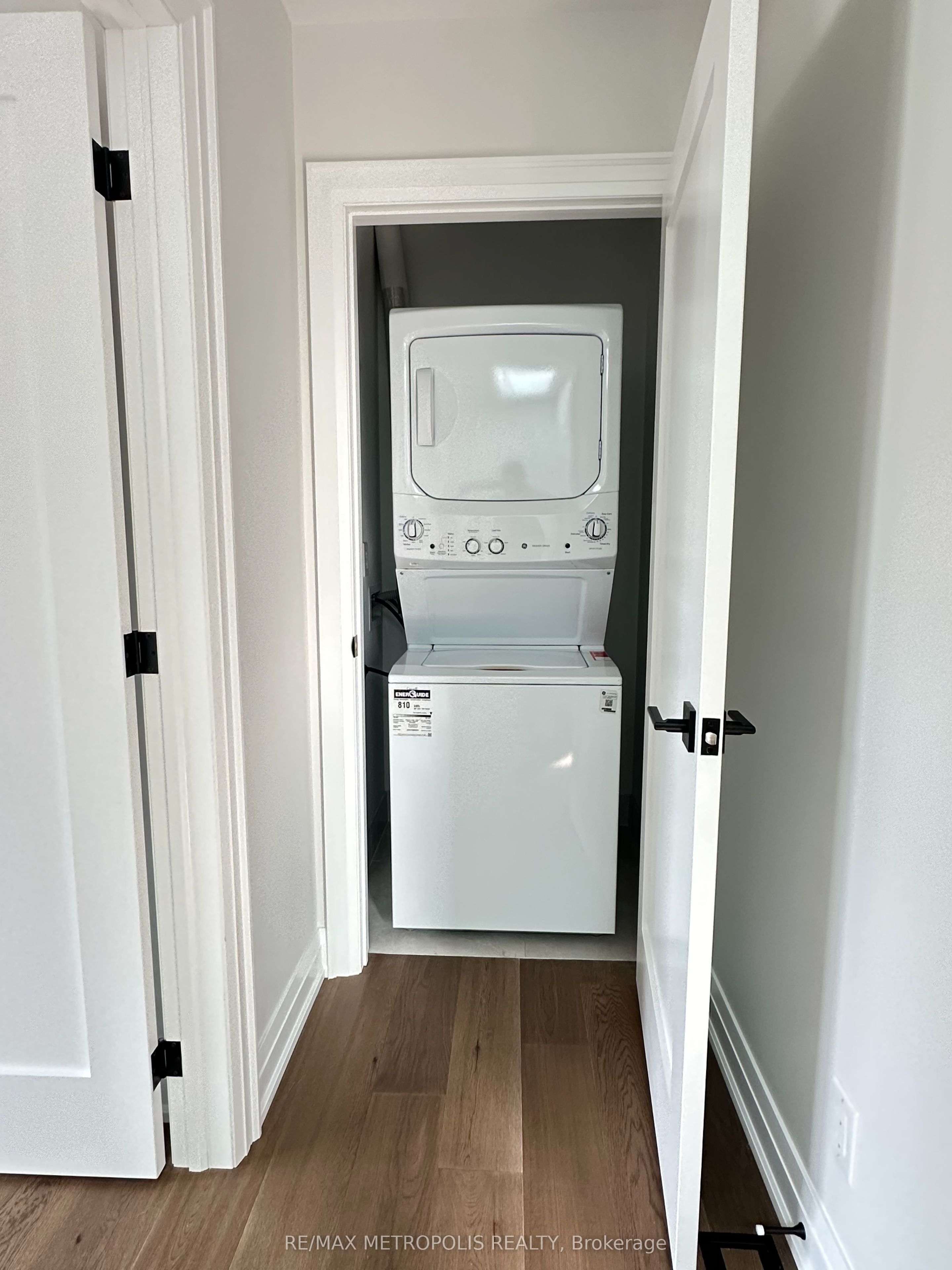94 Saint Clarens Avenue 2&3 floor