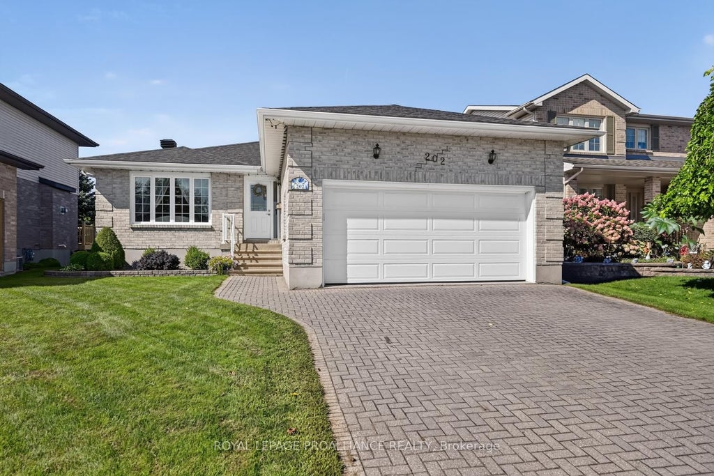 Photo of 202 Beley Street, Brockville, ON K6V 6Z8 (MLS # X13694420)