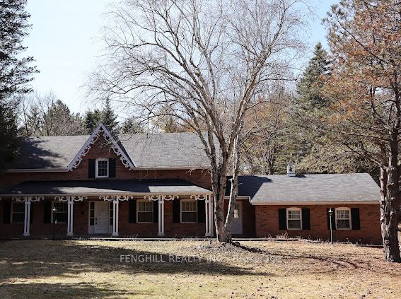 8 Blue Grass Drive