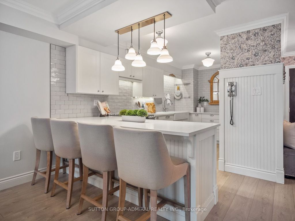 Photo of 45 Carlton Street #810, Toronto, ON M5B 2H9 (MLS # C12574414)