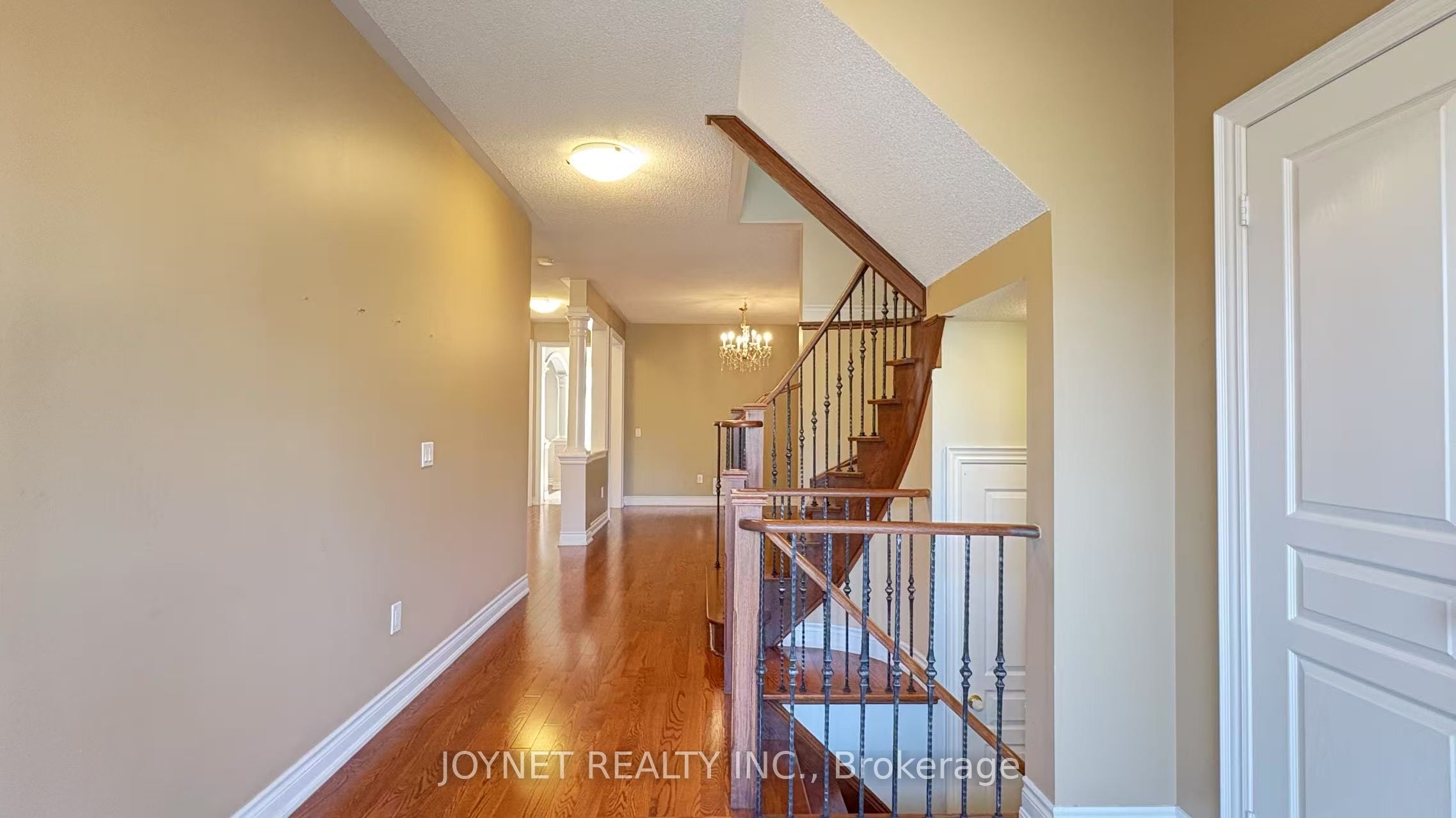 373 Lauderdale Drive