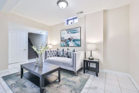 37 Bluebell Drive lower Markham ON L3S 3P8