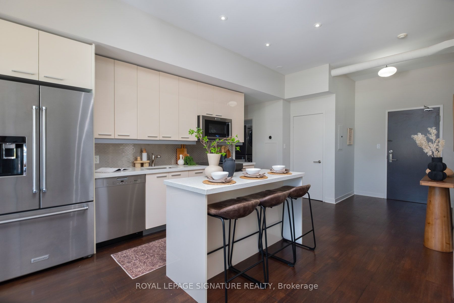 52 Sumach Street 402