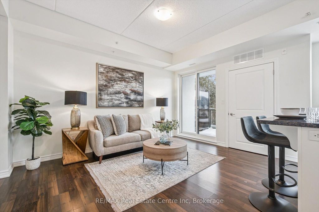 Photo of 1280 Gordon Street #210, Guelph, ON N1L 0N6 (MLS # X12736160)