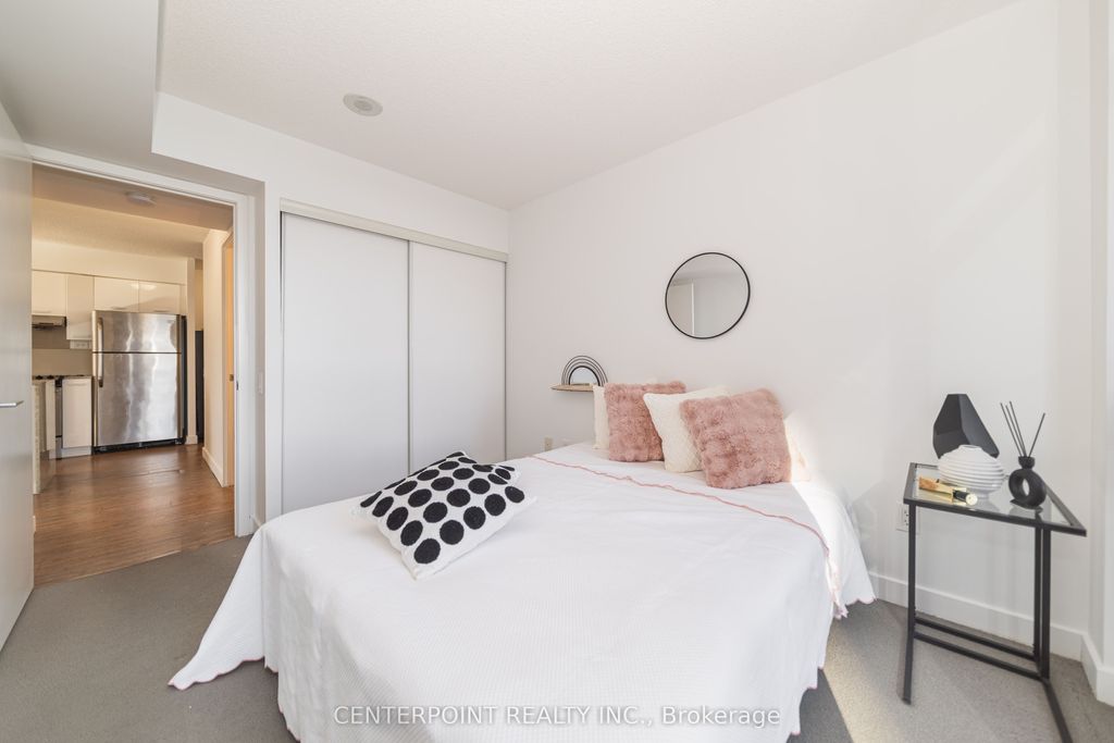 Photo of 33 Singer Court #509, Toronto, ON M2K 0B4 (MLS # C13109038)