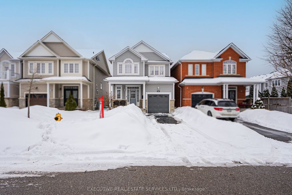 Photo of 51 CHISWICK Avenue, Whitby, ON L1M 0E1 (MLS # E12837502)