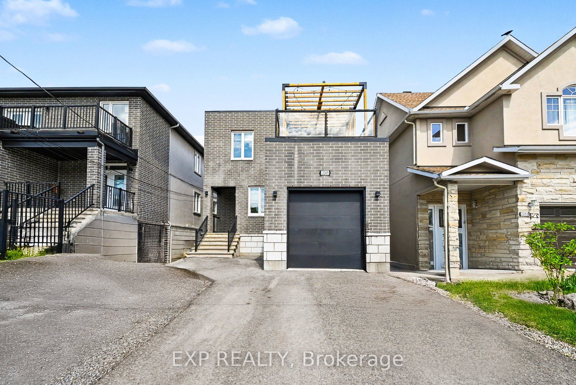 Photo 1 of 4 — 2249 Page Road 3, Orleans - Convent Glen and Area, ON K1C 7K5