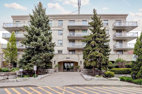 Photo of 2500 Rutherford Road #216, Vaughan, ON L4K 5N7 (MLS # N12653146)
