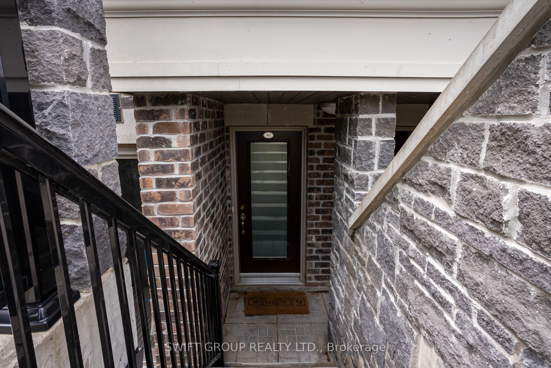 1 Blanche Lane 801