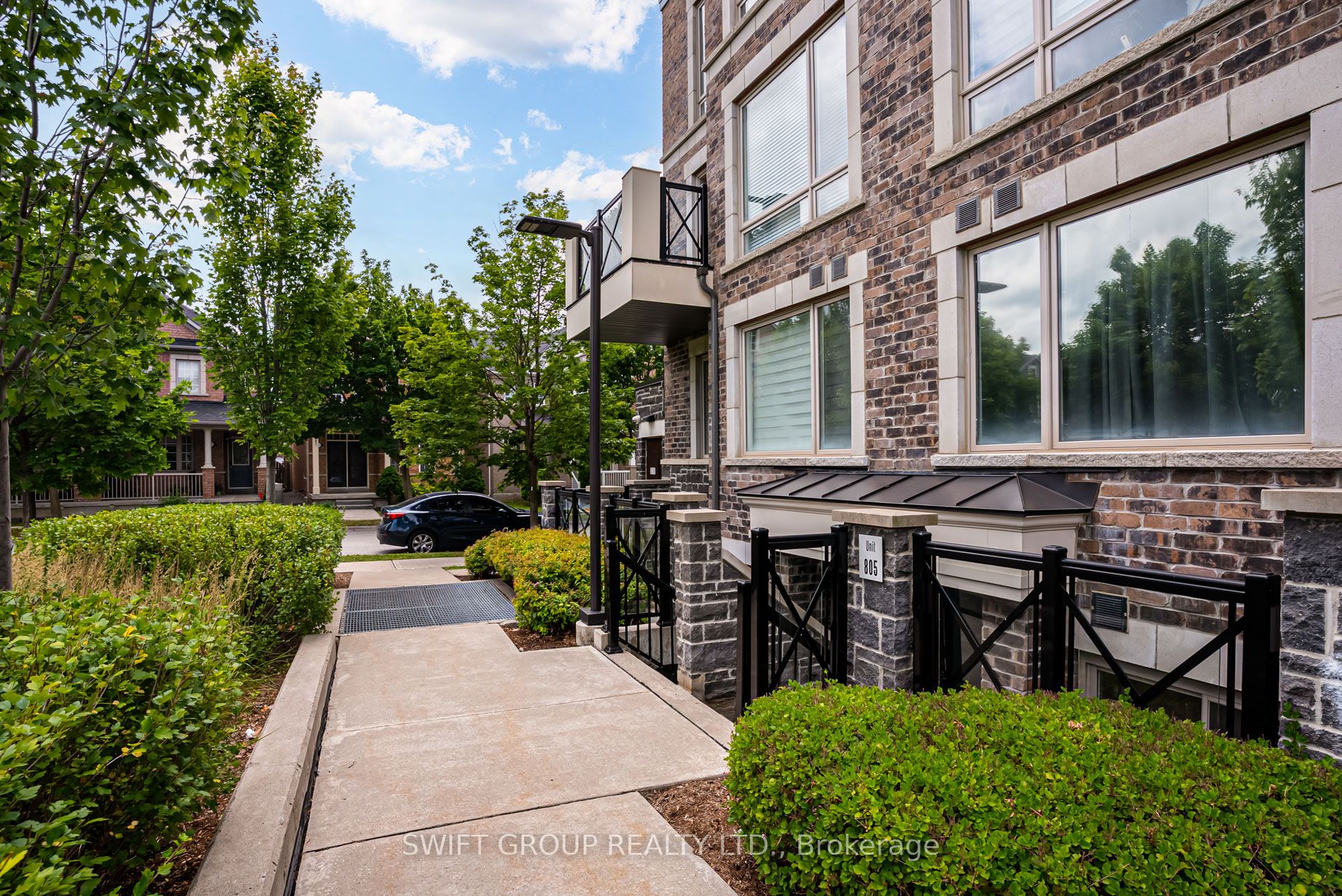 1 Blanche Lane 801
