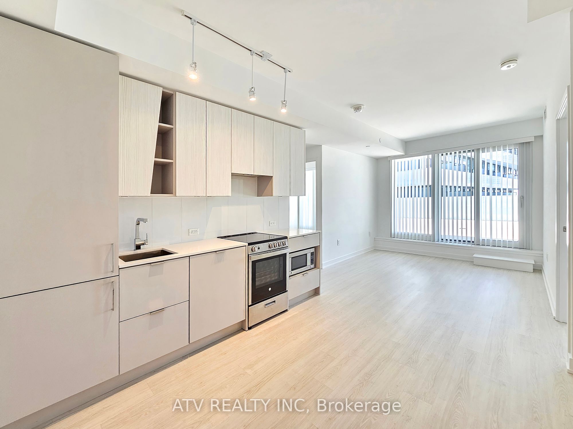 3883 Quartz Road 508