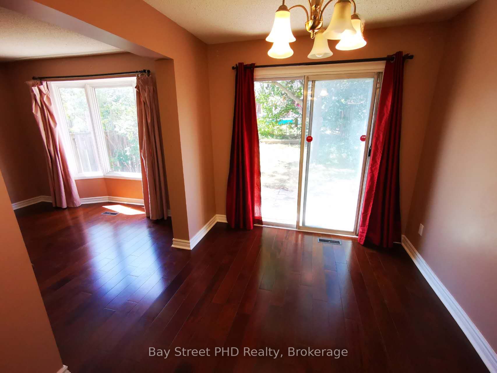 4109 Stonemason Crescent