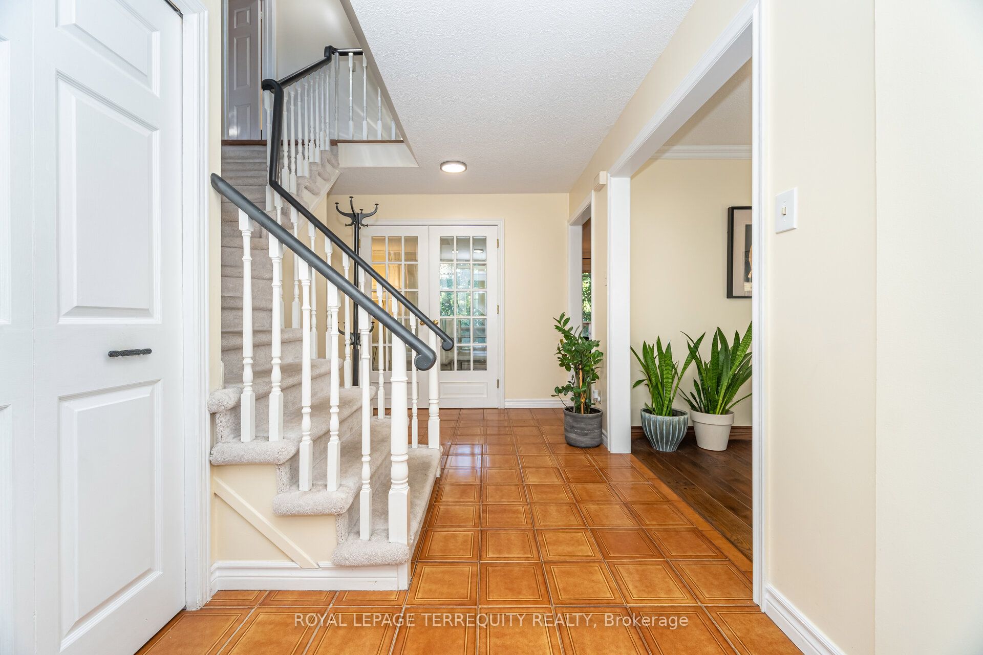 4085 Wheelwright Crescent