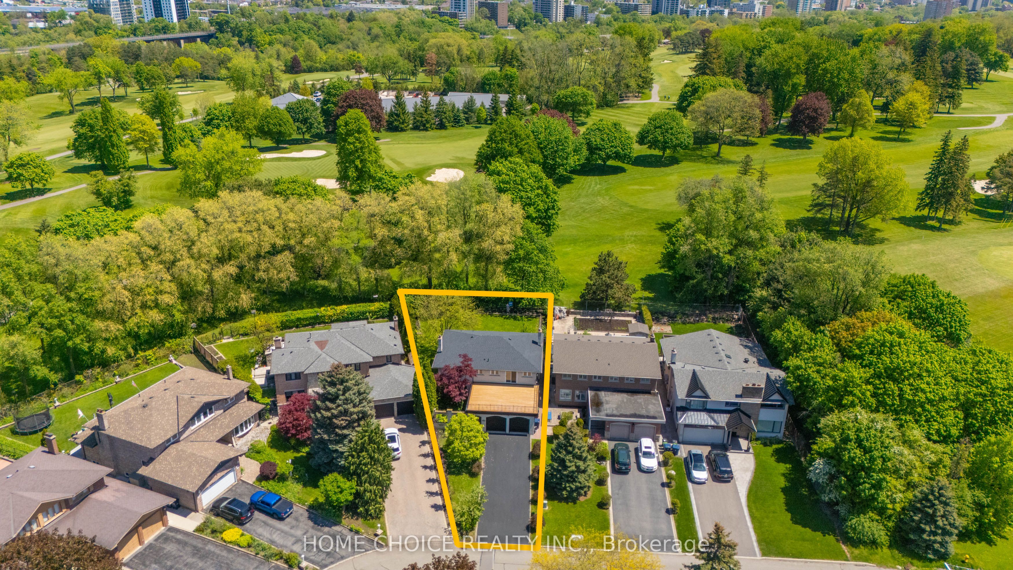 43 Golfwood Heights E