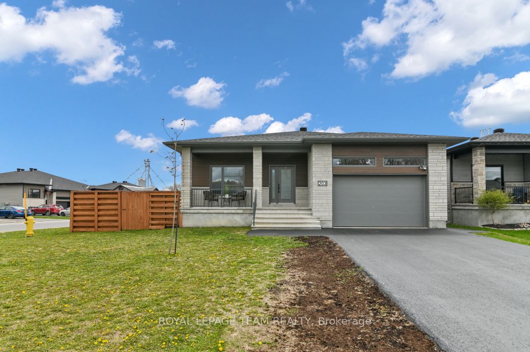 Photo 1 of 34 — 203 Filion Street, Russell, ON K0A 1W0