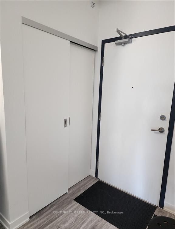 128 King Street N 1409