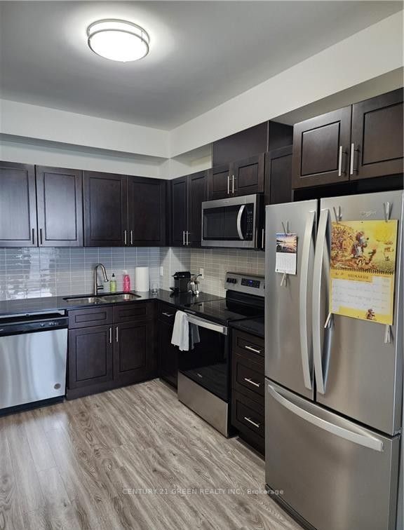 128 King Street N 1409