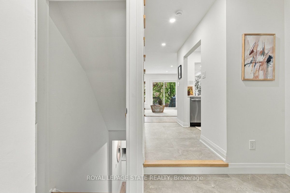44 Viewcrest Circle