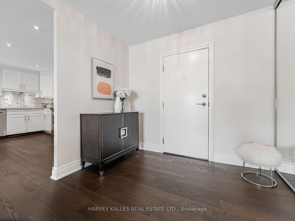 Photo of 18 Lower Village Gate #108, Toronto, ON M5P 3M1 (MLS # C12752312)