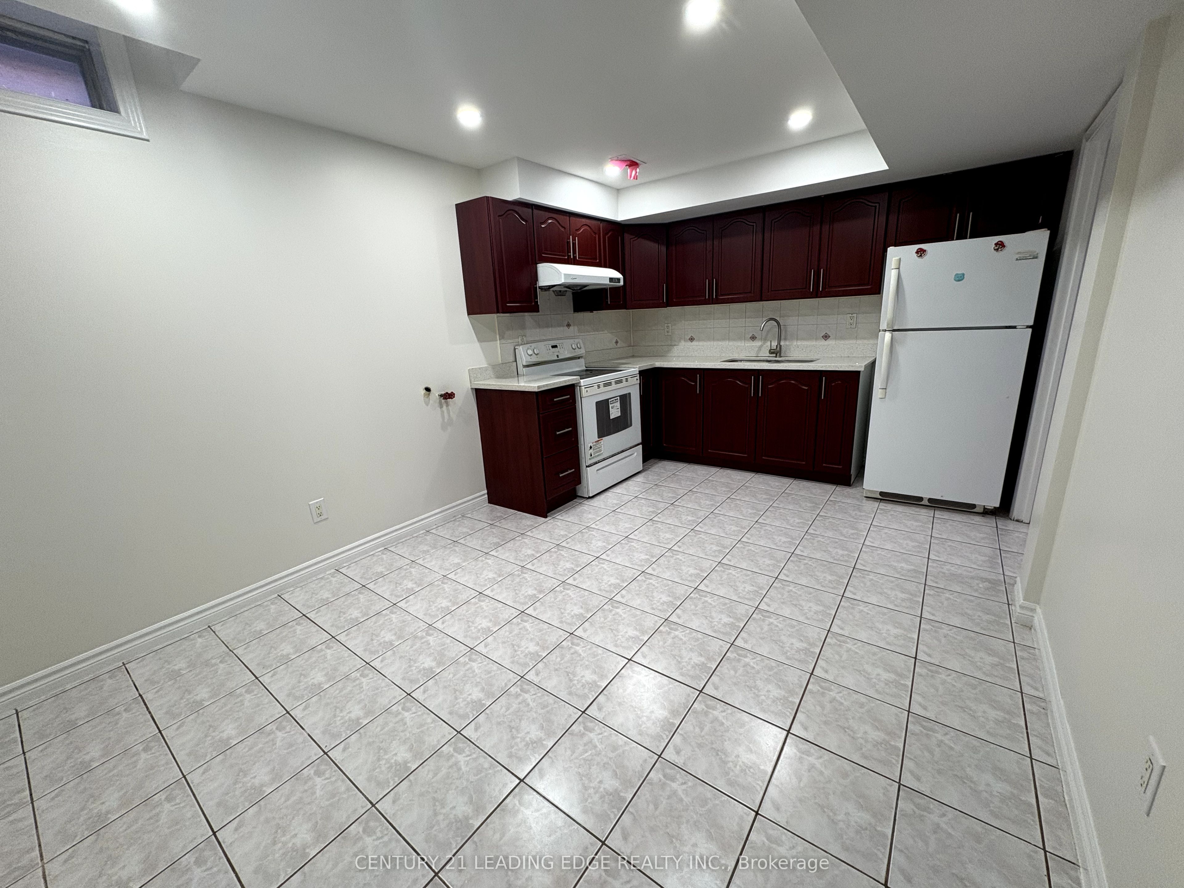 40 Norman Ross Drive Bsmt