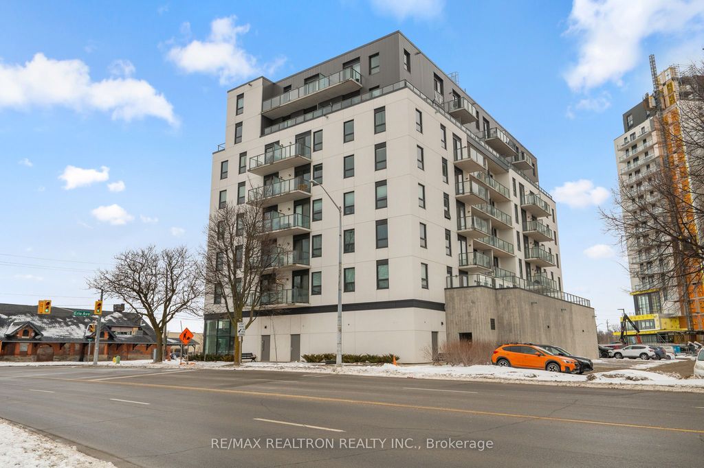 Photo of 7 Erie Avenue #613, Brantford, ON N3S 0K5 (MLS # X13077974)