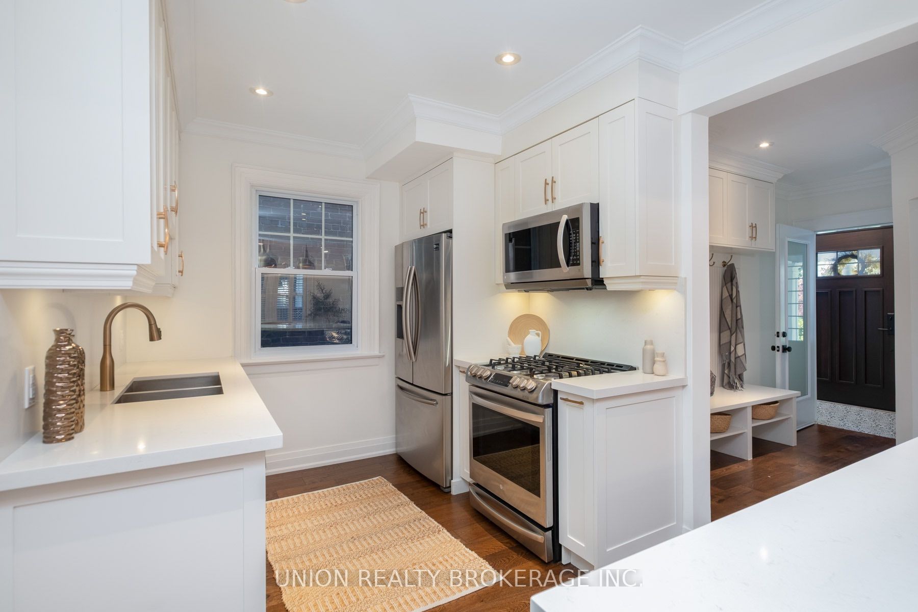 55 Pine Crescent
