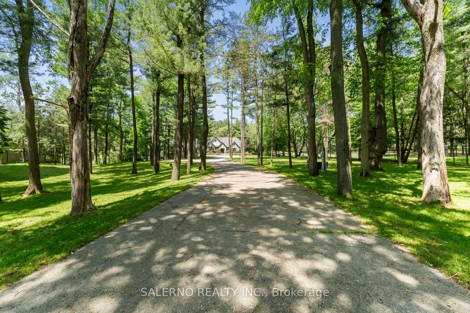 3560 16th Side Road