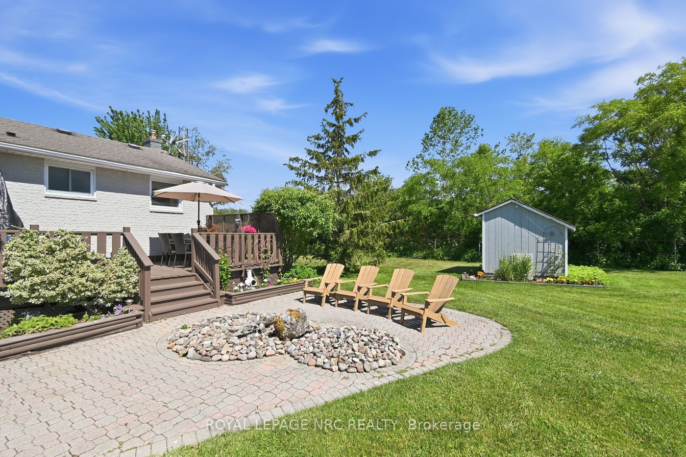 11821 Sideroad 18 Road