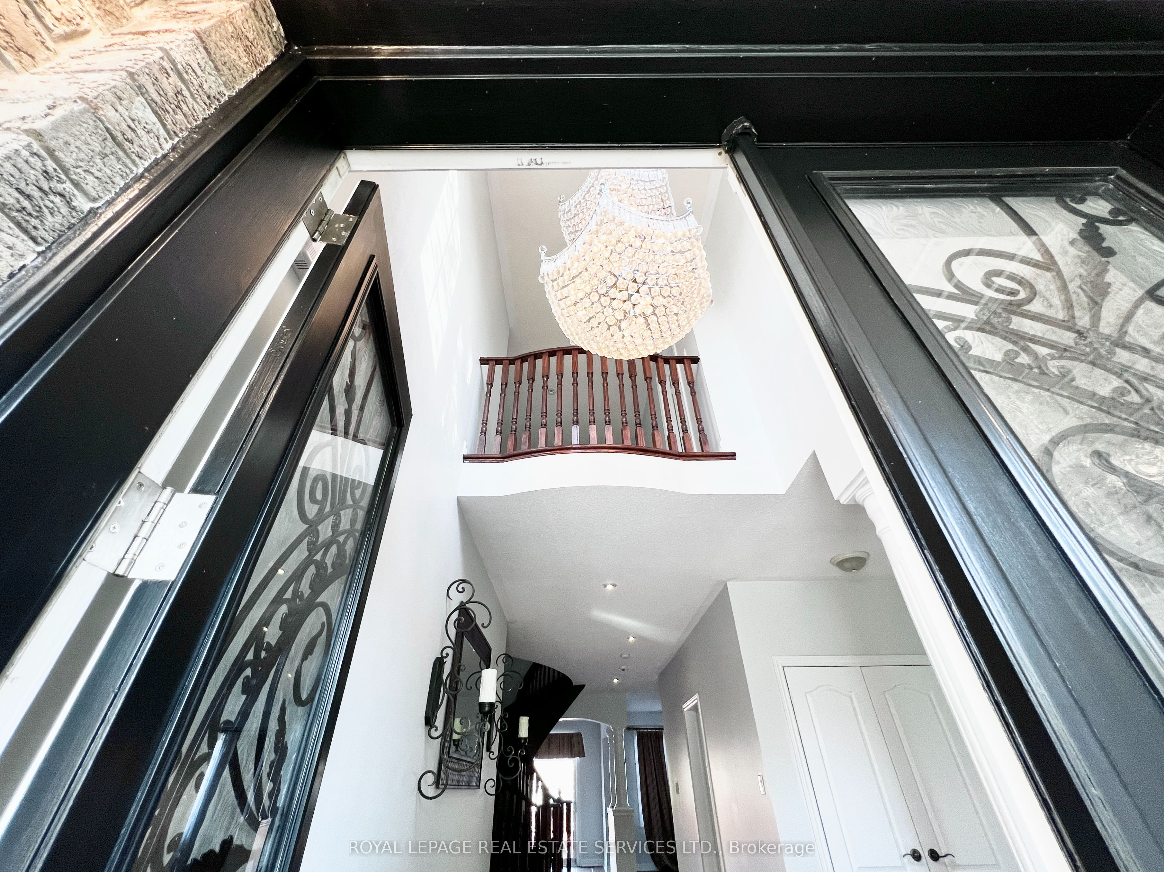 3306 Fox Run Circle