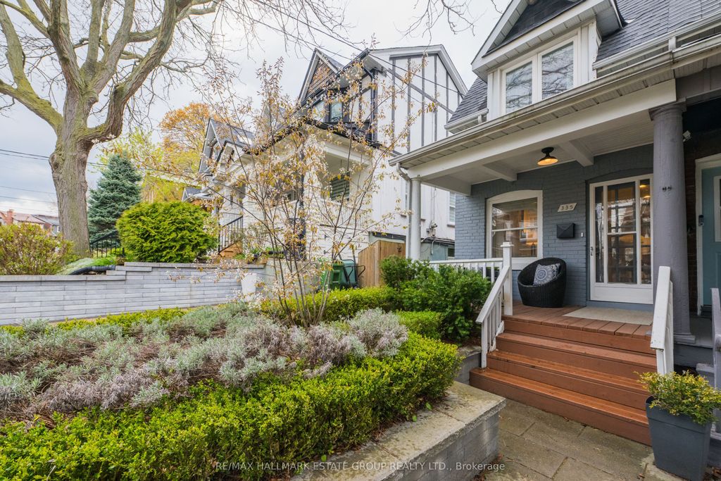 Photo of 335 Kenilworth Avenue, Toronto, ON M4L 3S9 (MLS # E13101212)