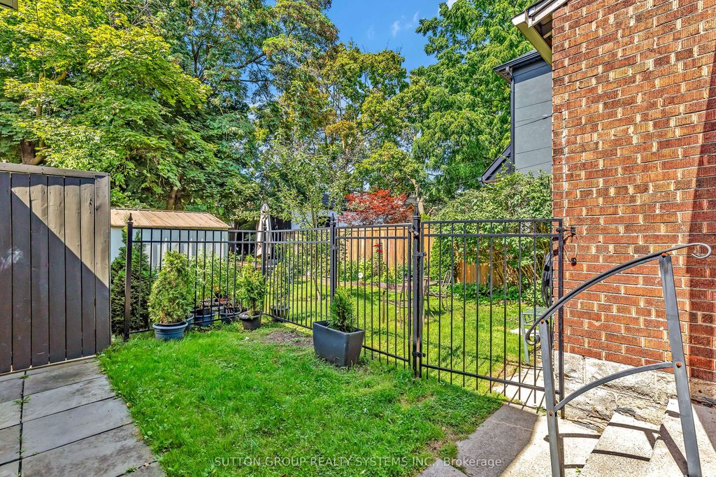 Photo of 36 Hadley Road, Toronto, ON M4S 2N9 (MLS # C12627630)