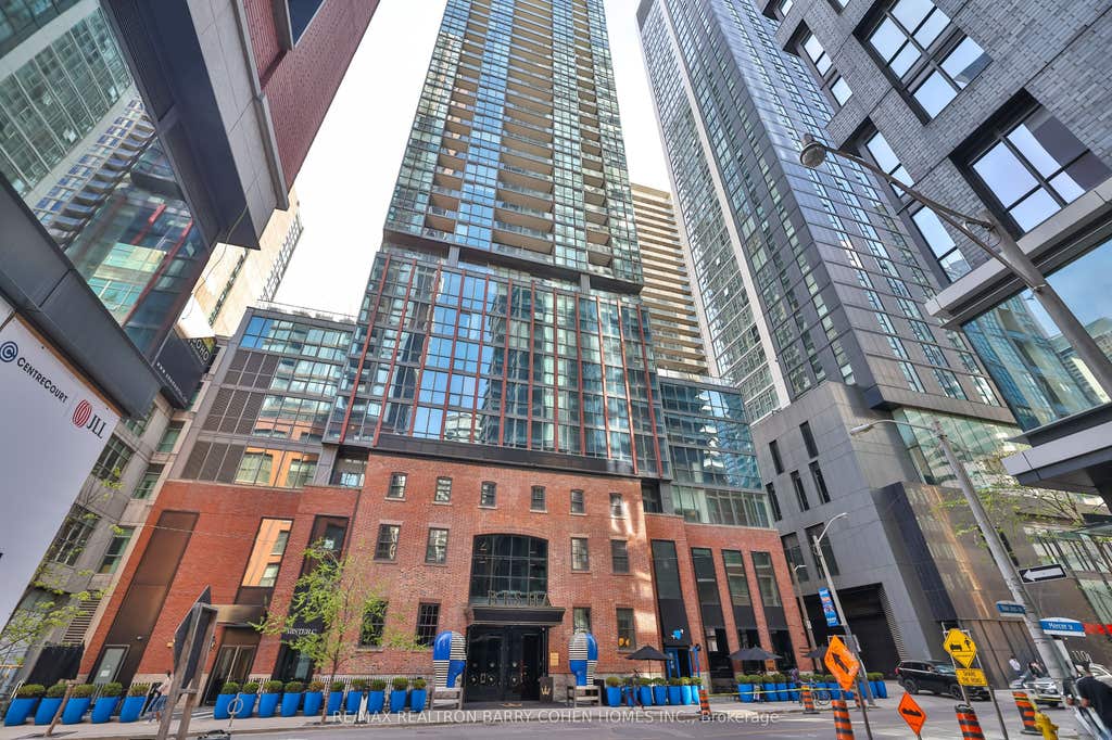 Photo of 88 Blue Jays Way #4101, Toronto, ON M5V 2G3 (MLS # C13450830)