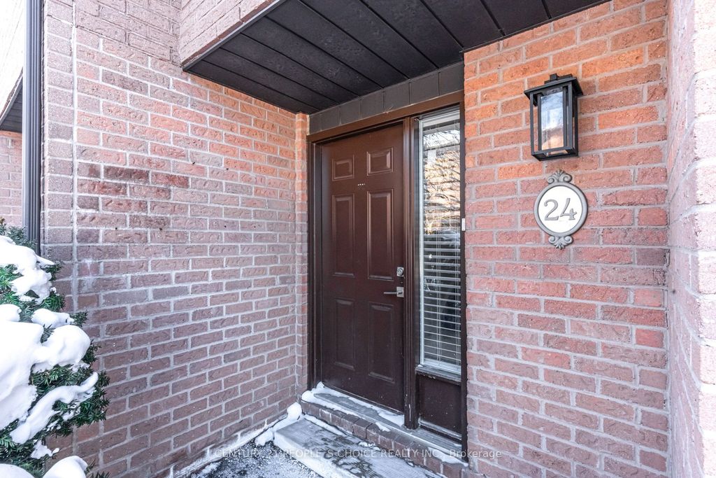 Photo of 445 Stone Church Road #24, Hamilton, ON L9B 2L5 (MLS # X12753758)
