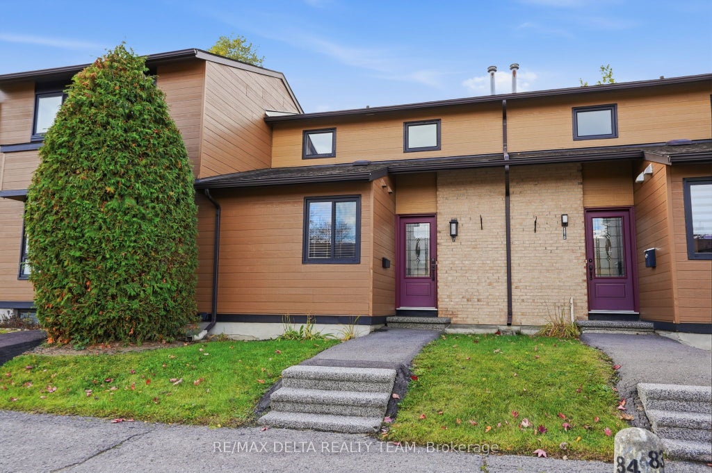 Photo of 6917 Bilberry Drive, Orleans - Convent Glen and Area, ON K1C 2C1 (MLS # X13880310)