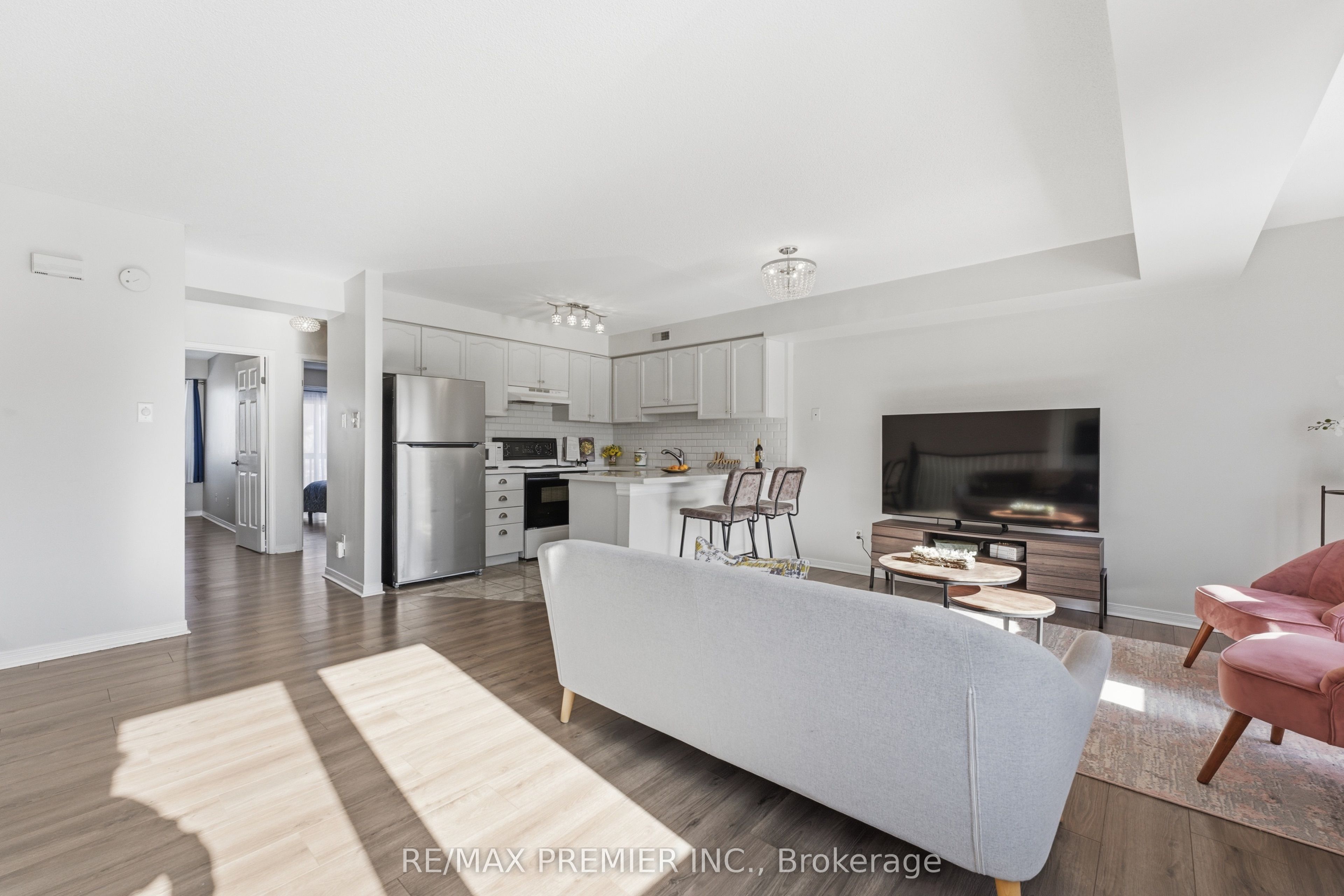 2120 Headon Road 12